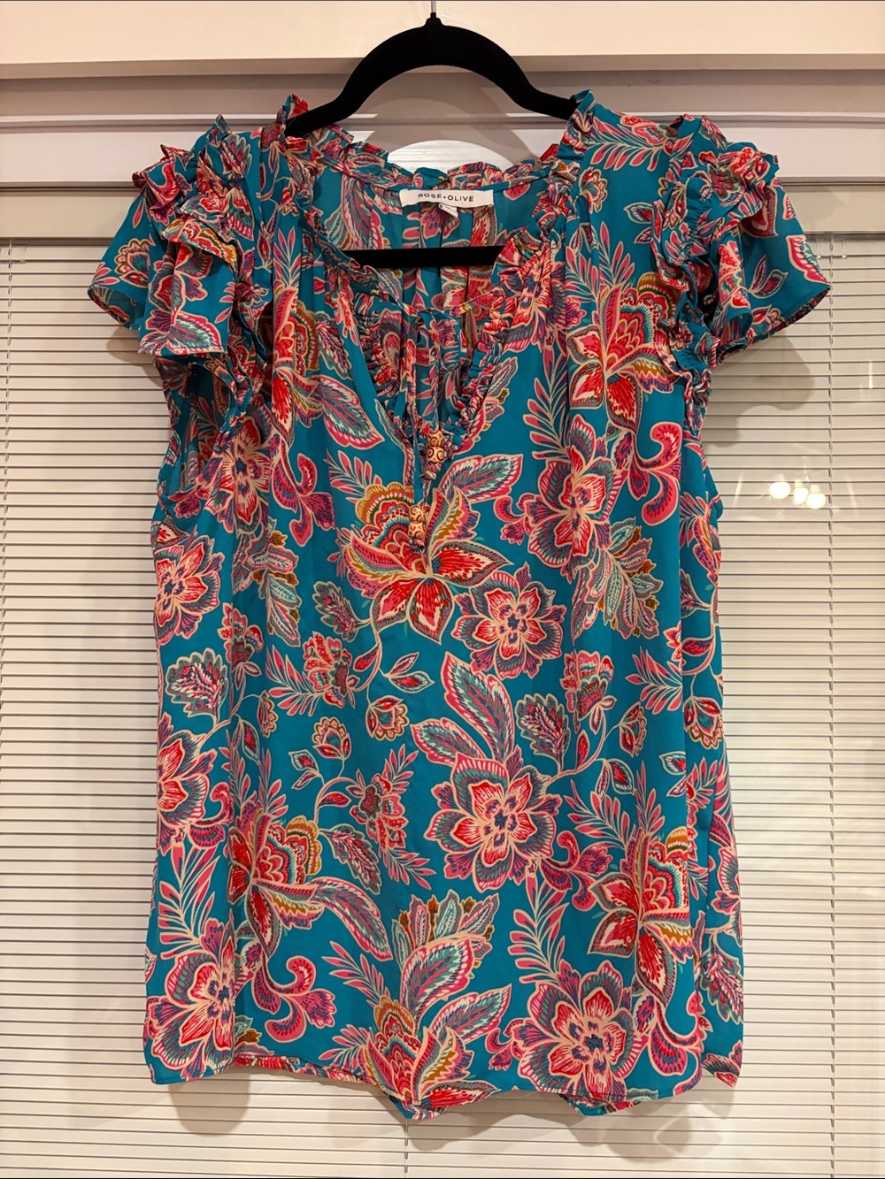 Rose + Olive Blue and Pink Floral Blouse Size XL